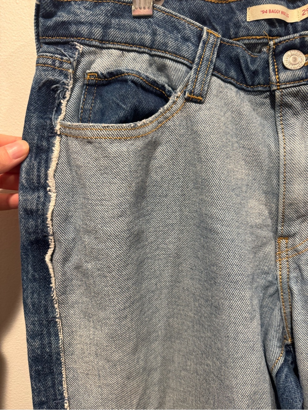 Levi's '94 Baggy Wide Leg Jeans - Picture 4 of 9